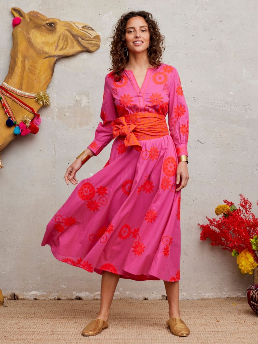 Kleidung Nimo With Love | Azurite-Kleid Mit Orangefarbener Blumenstickerei Auf Rosa