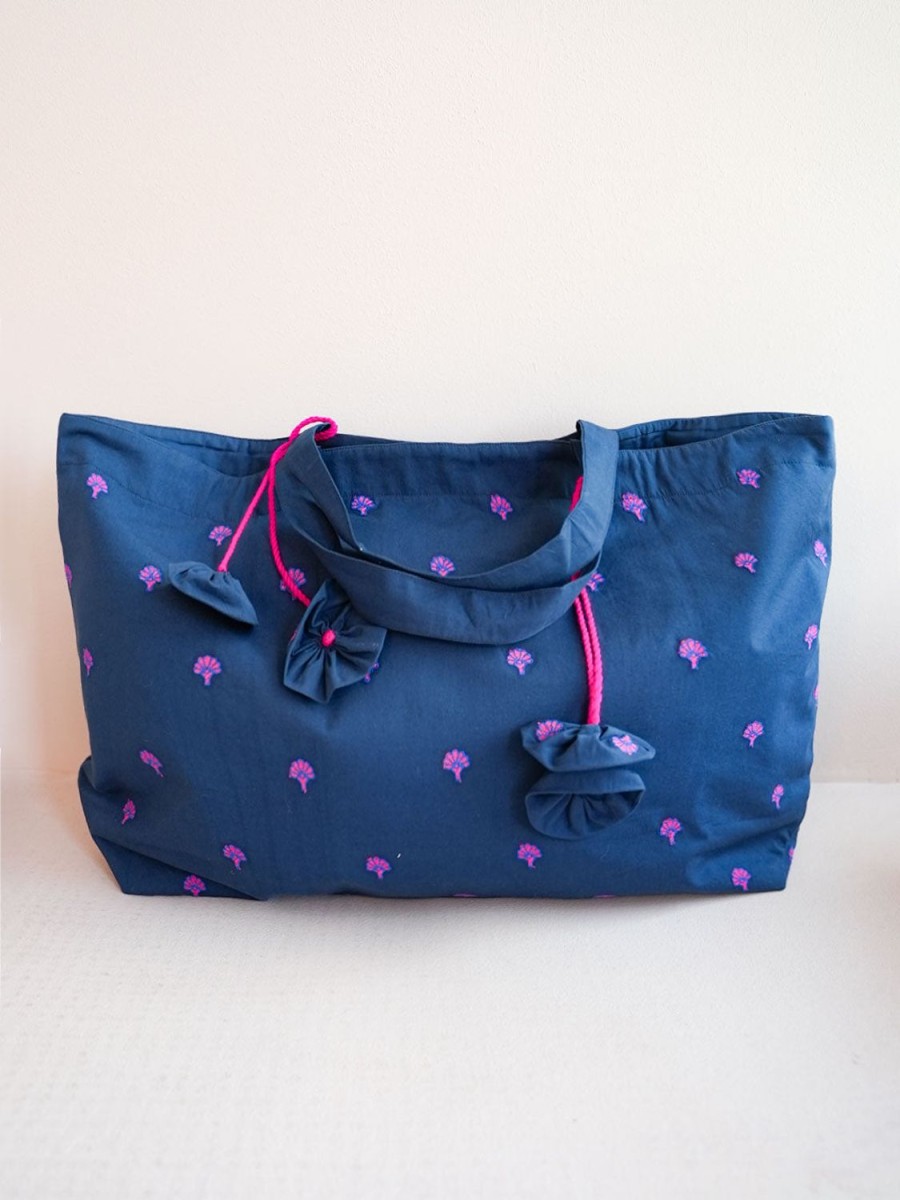 Yoga & Spa Nimo With Love | Asti Bag Ginkgo-Stickerei Auf Marineblau