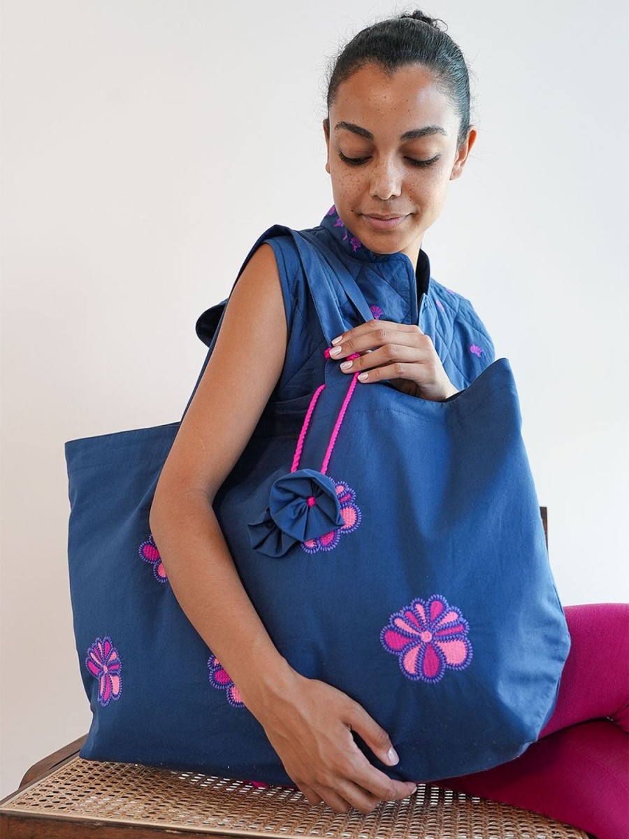 Taschen Nimo With Love | Asti Bag Funky Blumenstickerei Auf Marineblau