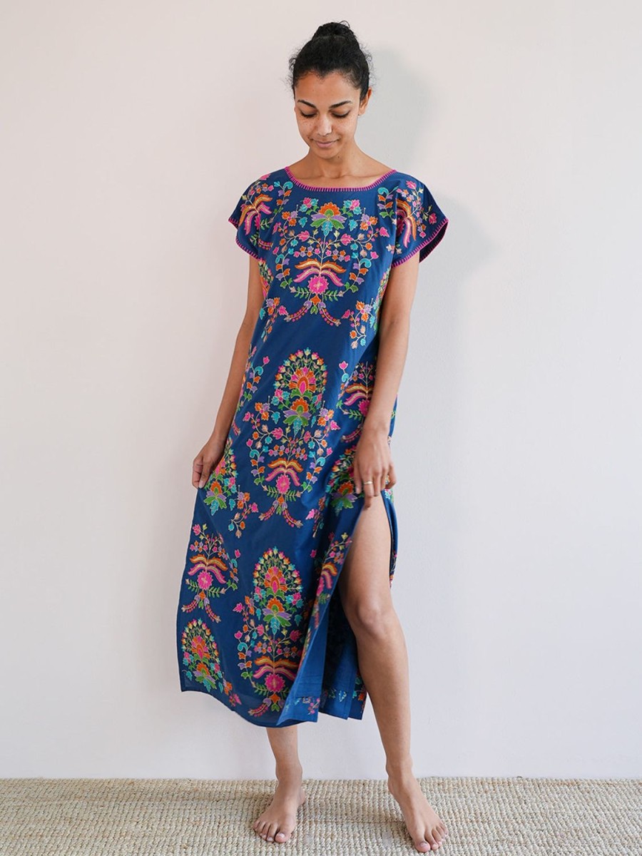 Kleidung Nimo With Love | Malachit-Kaftan Mit Goldener Blumenstickerei Auf Marineblau